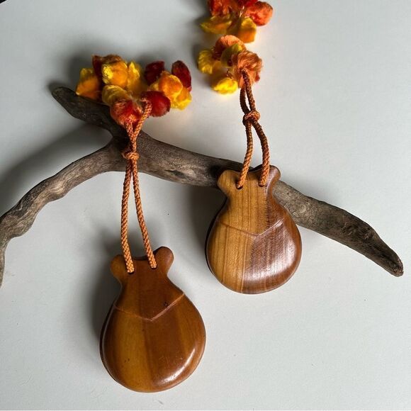 Vintage Wooden Castanets. MINT Condition. Gorgeous. Amazing Sound - Picture 2 of 5